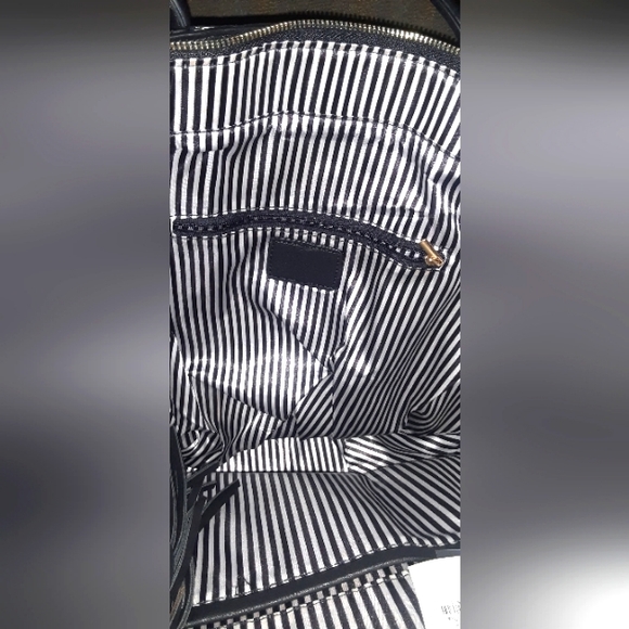 Large snake print purse brand new never used - Picture 4 of 5